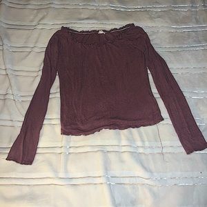 Light purple ribbed long sleeve crop top